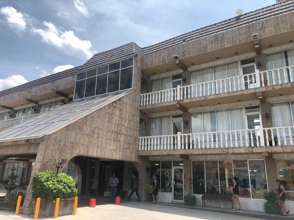 Hotel Plaza Riviera Matamoros  Buitenkant foto