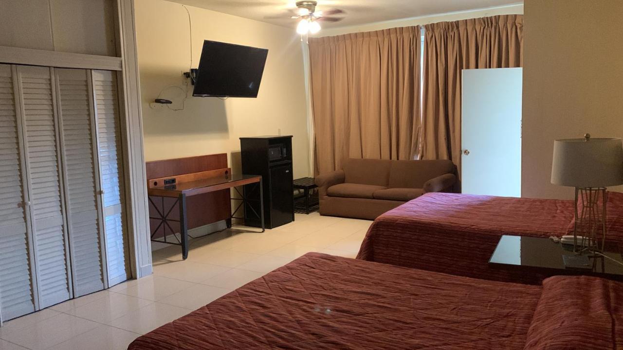 Hotel Plaza Riviera Matamoros  Buitenkant foto