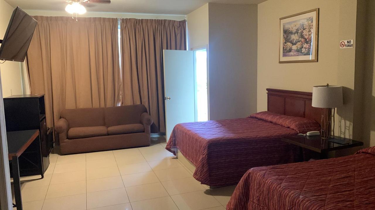 Hotel Plaza Riviera Matamoros  Buitenkant foto